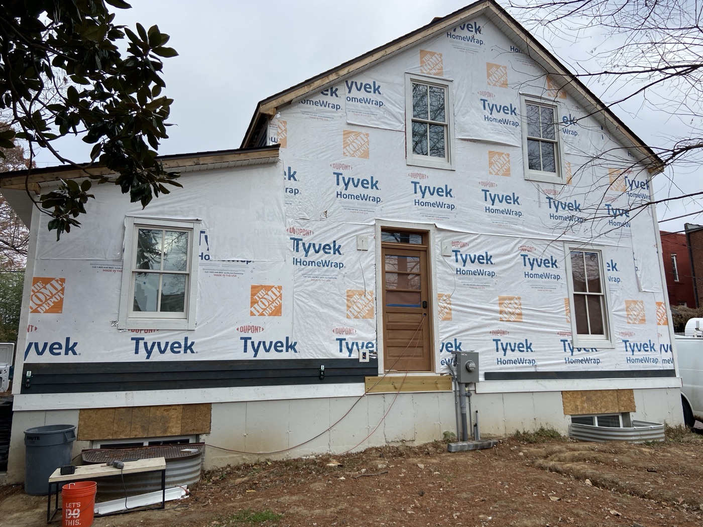 House exterior wrapped in Tyvek before siding install
